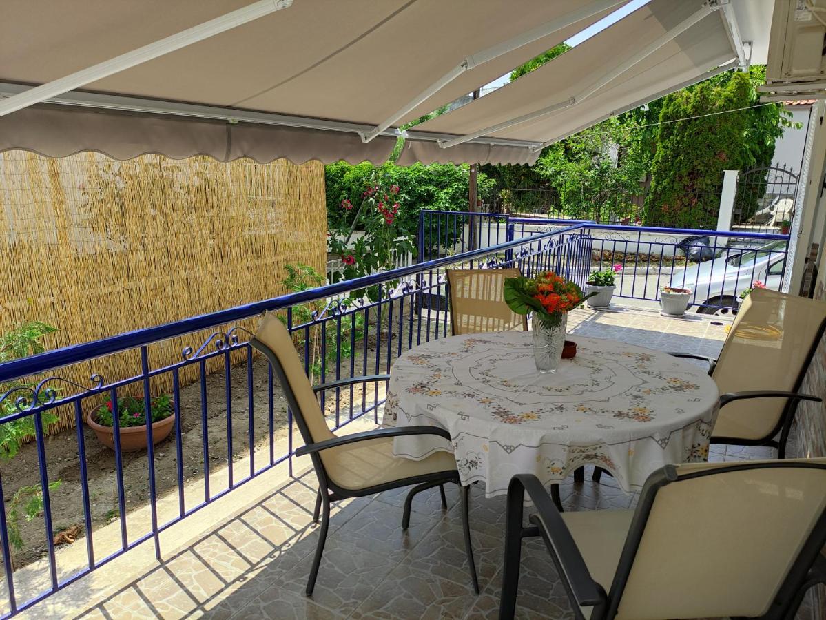 Seaside Apartments Nea Irakleia Extérieur photo