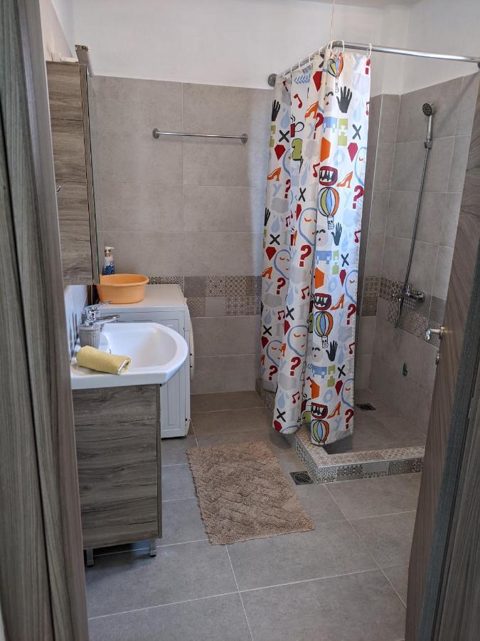 Seaside Apartments Nea Irakleia Extérieur photo