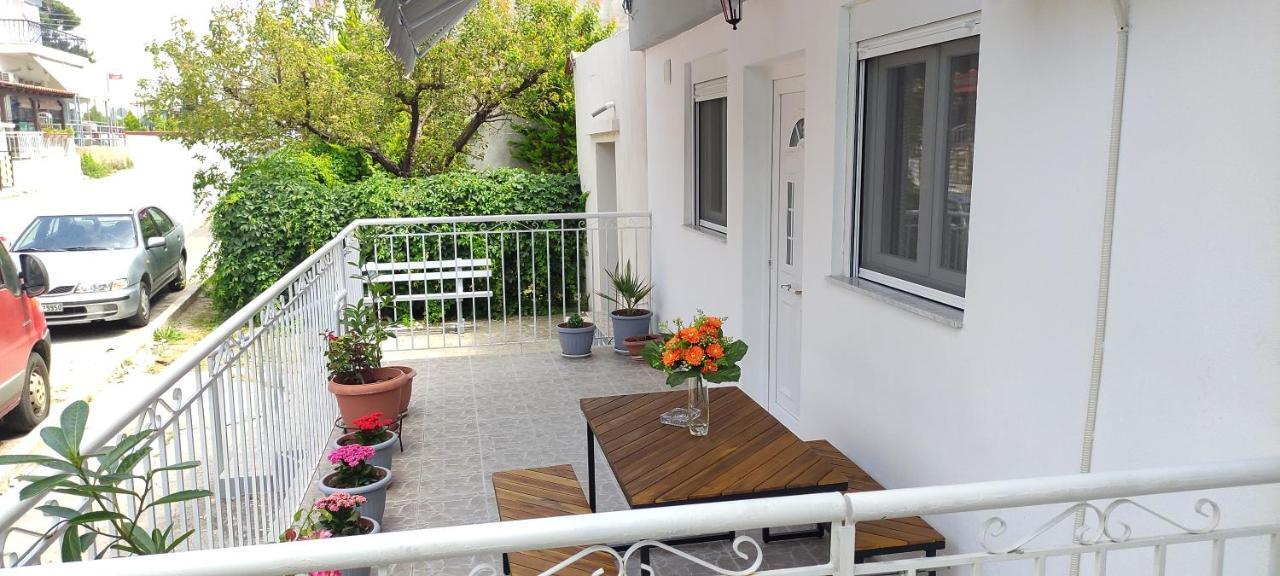 Seaside Apartments Nea Irakleia Extérieur photo