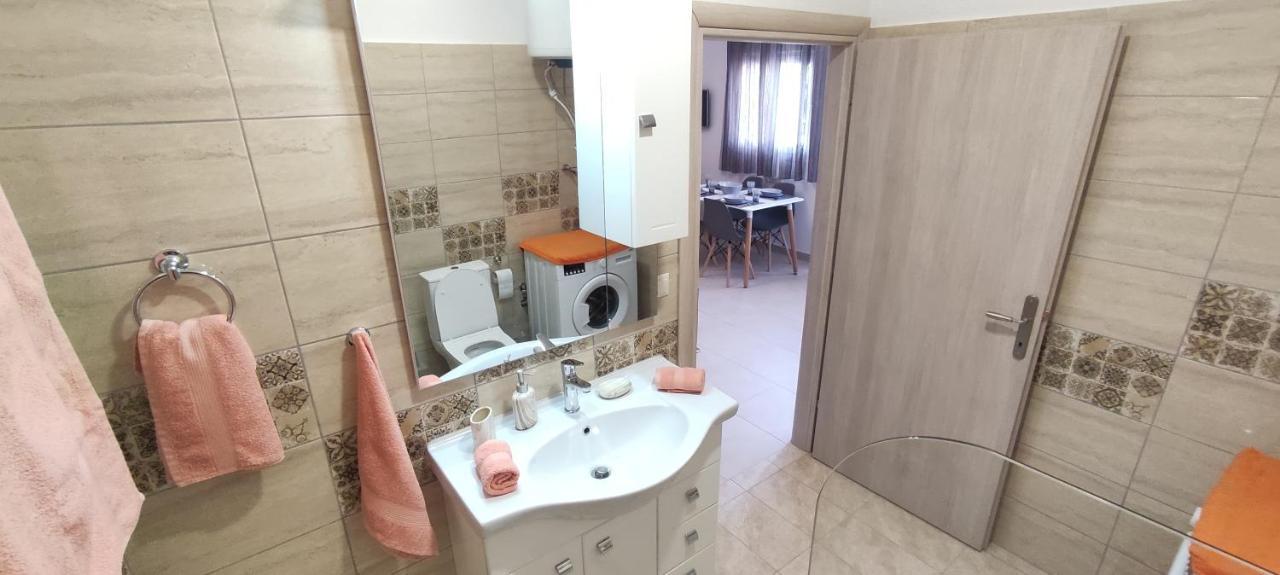 Seaside Apartments Nea Irakleia Extérieur photo